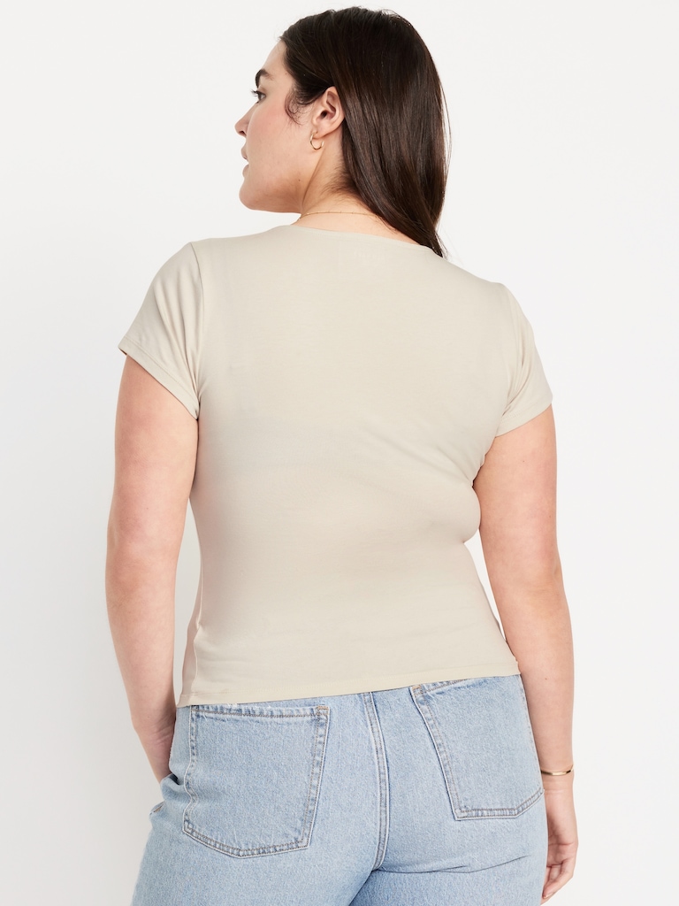 Fitted Twist-Front Top