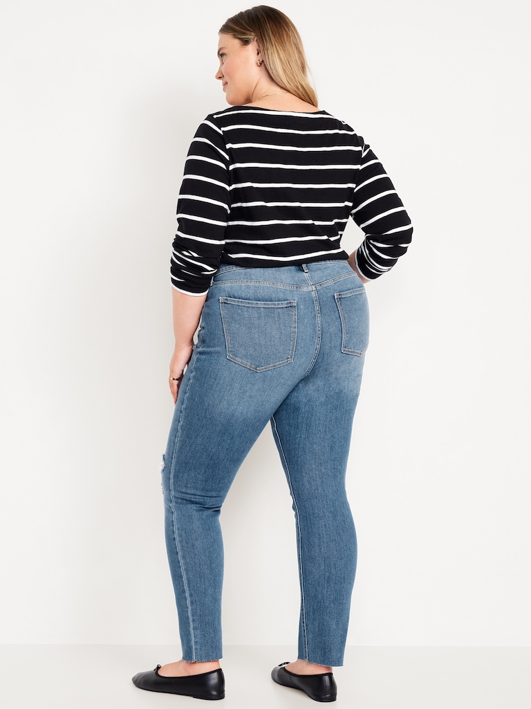 High-Waisted Wow Straight Ankle Jeans