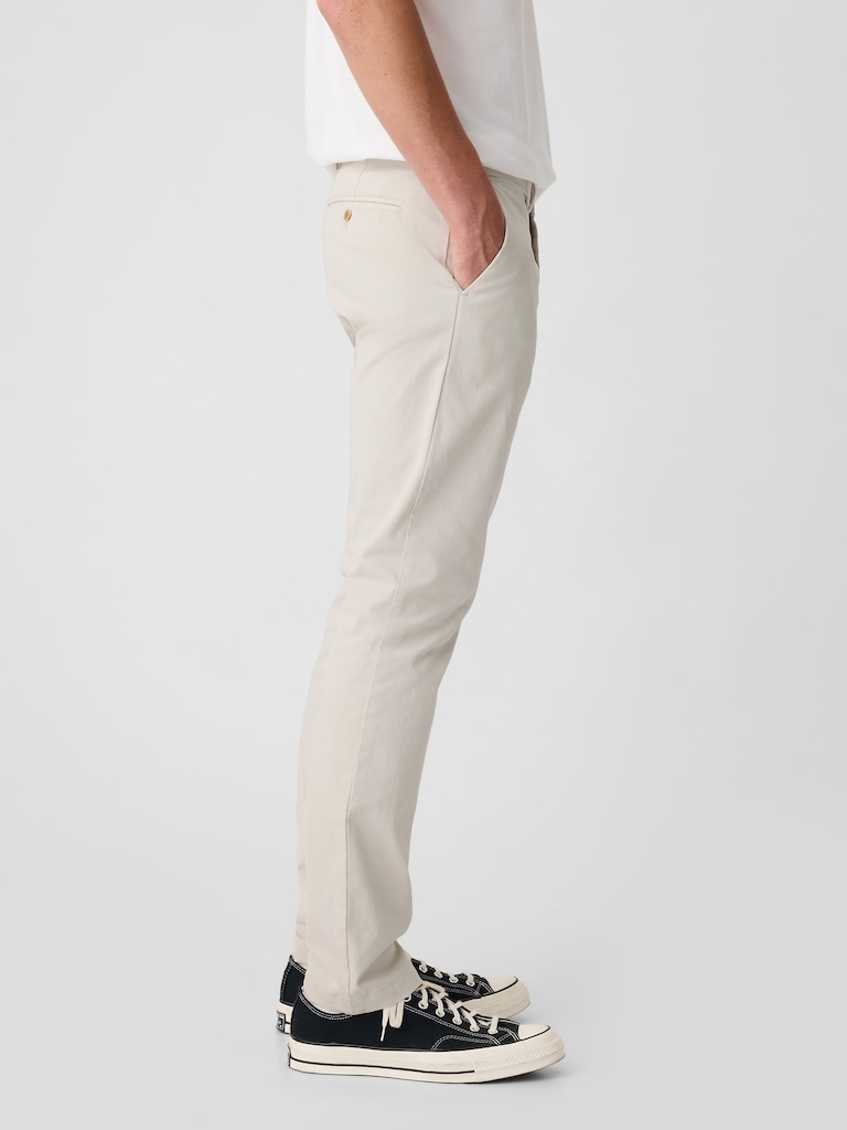 Modern Khakis in Skinny Fit