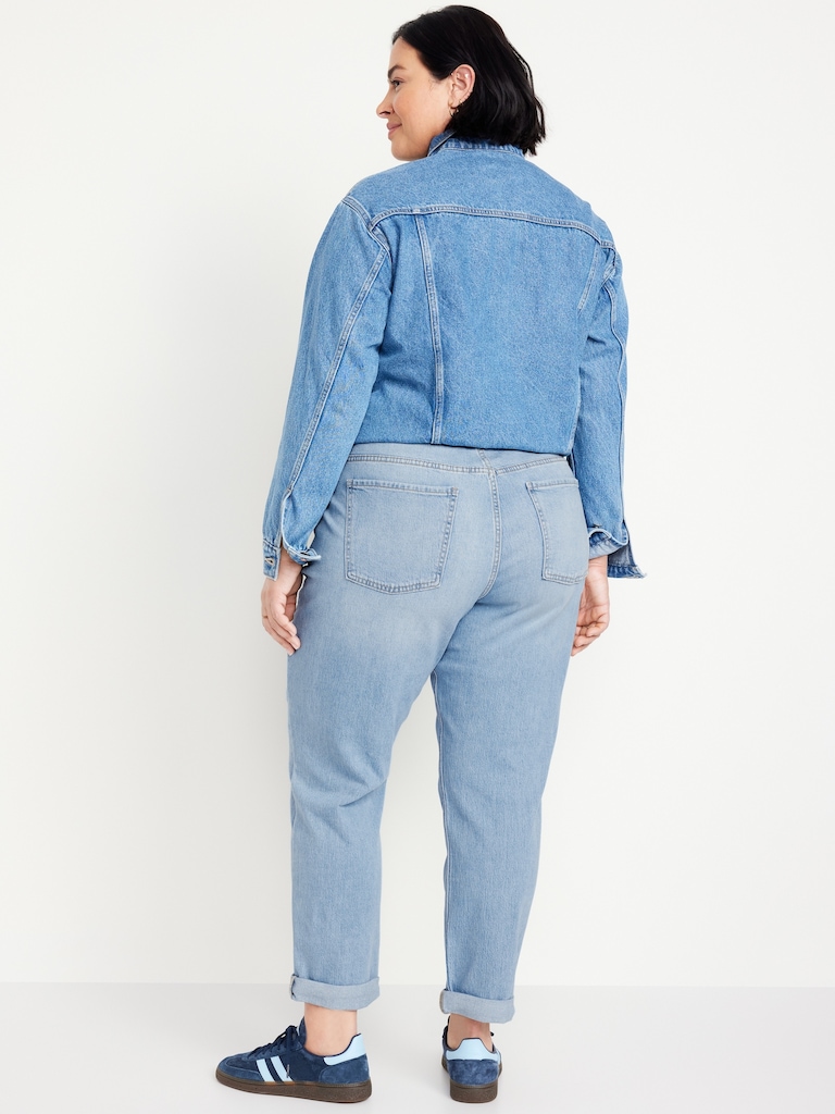 Mid-Rise Wow Boyfriend Straight Jeans