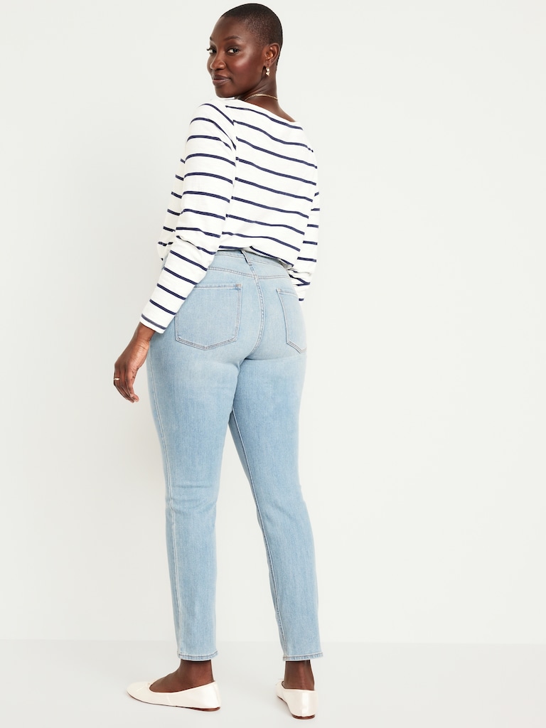 High-Waisted Wow Straight Ankle Jeans