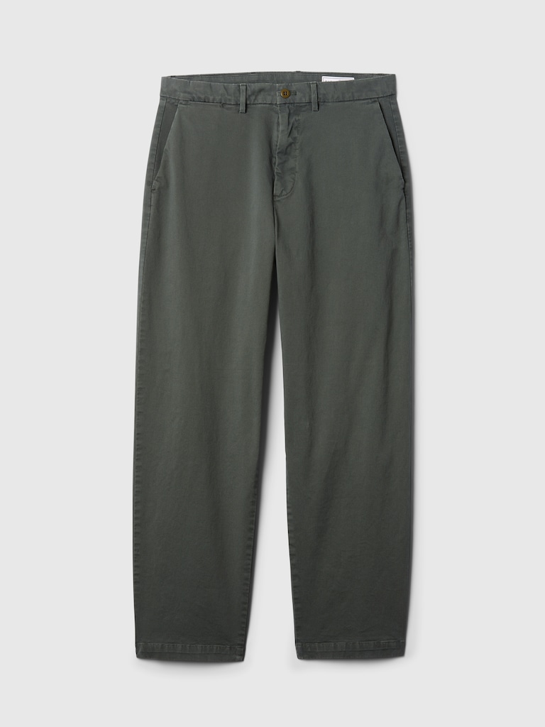 Modern Khakis in Baggy Fit