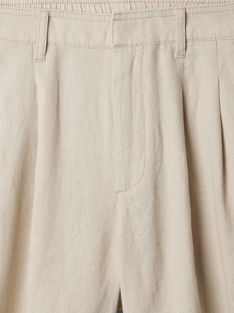 5" High Rise Linen-Blend Pleated Shorts