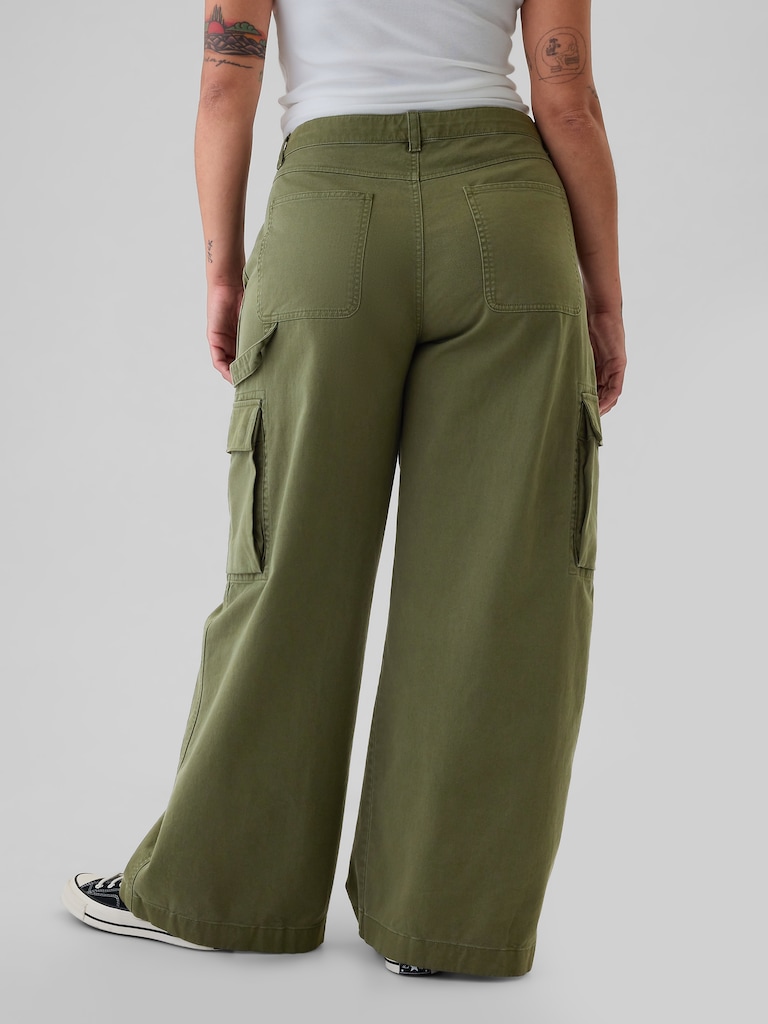 Mid Rise Cargo Baggy Khakis