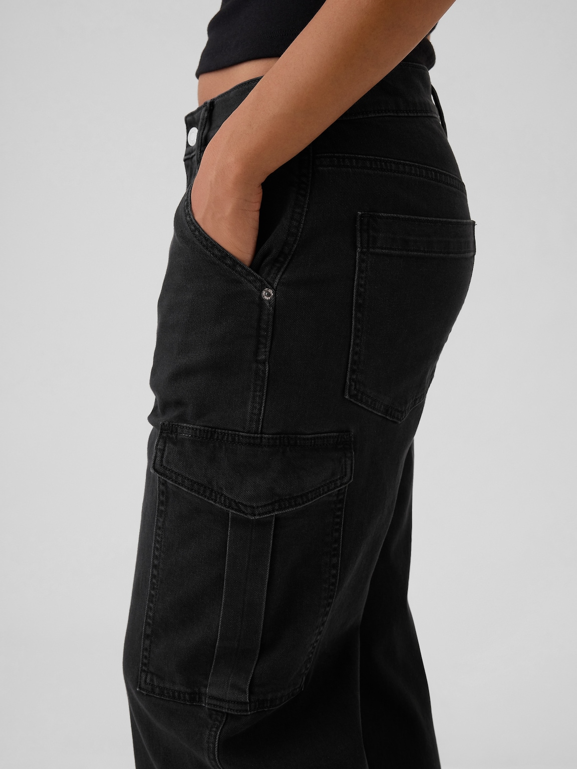 Mid Rise '90s Loose Cargo Jeans