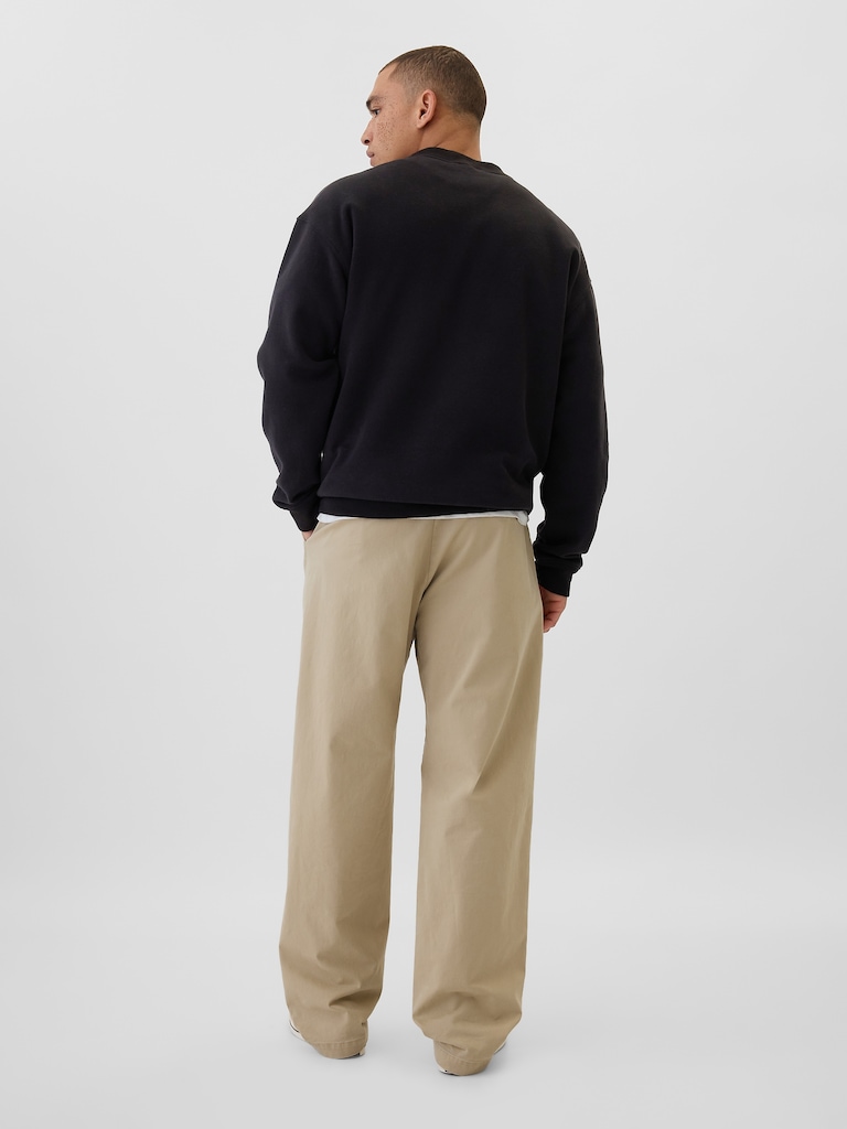 GapFlex Essential Khakis in Baggy Fit