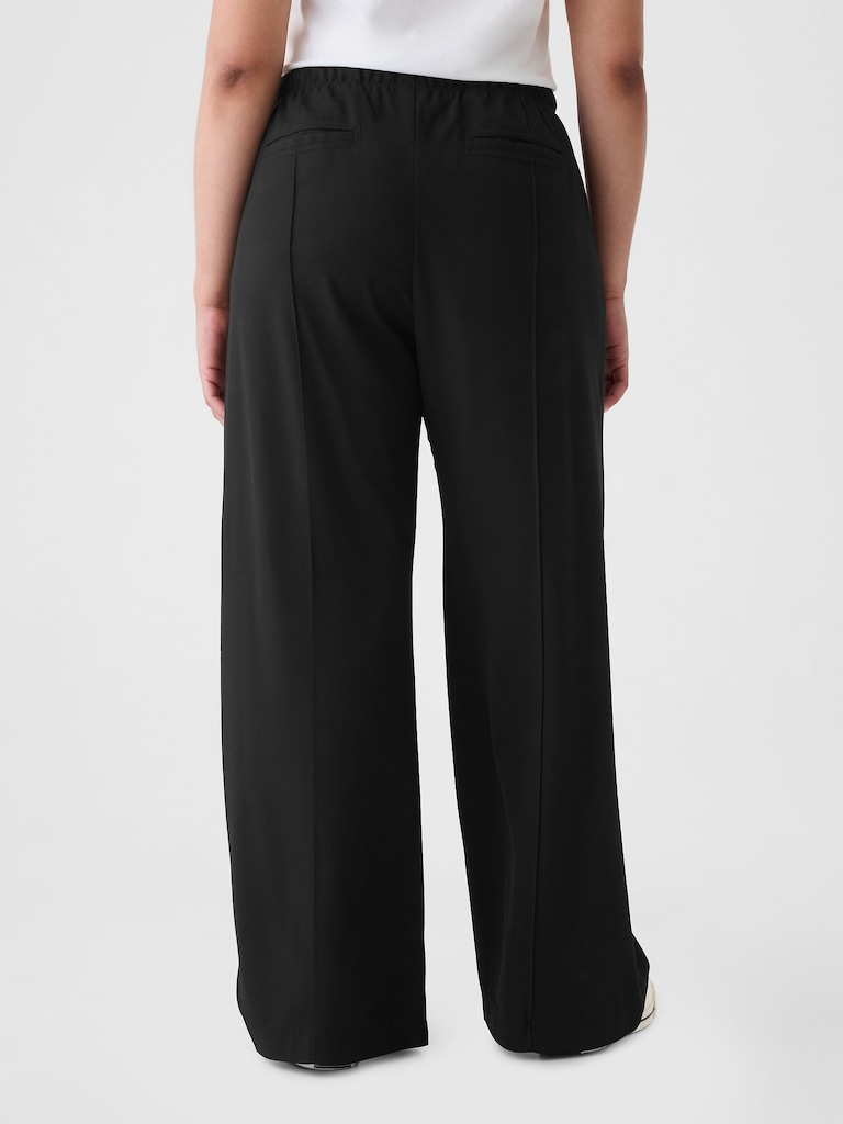 Wide-Leg Seamed Easy Pants