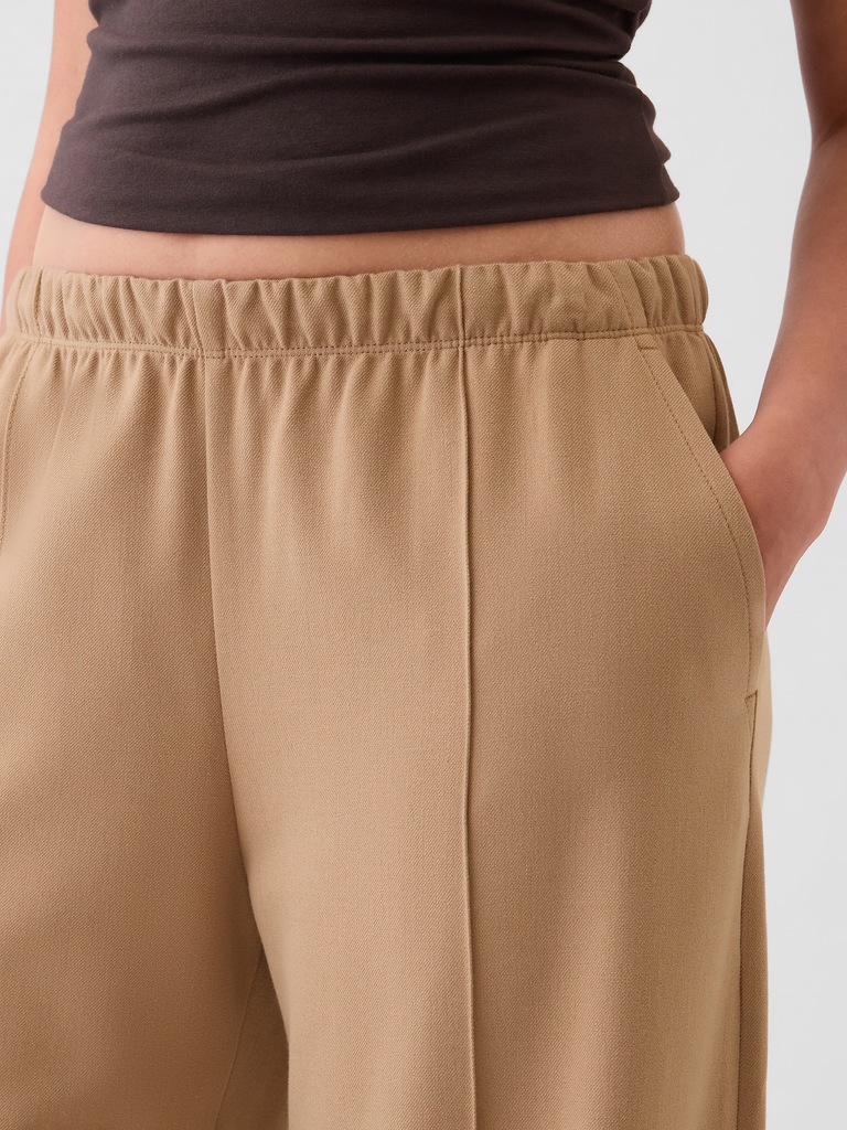 Wide-Leg Seamed Easy Pants