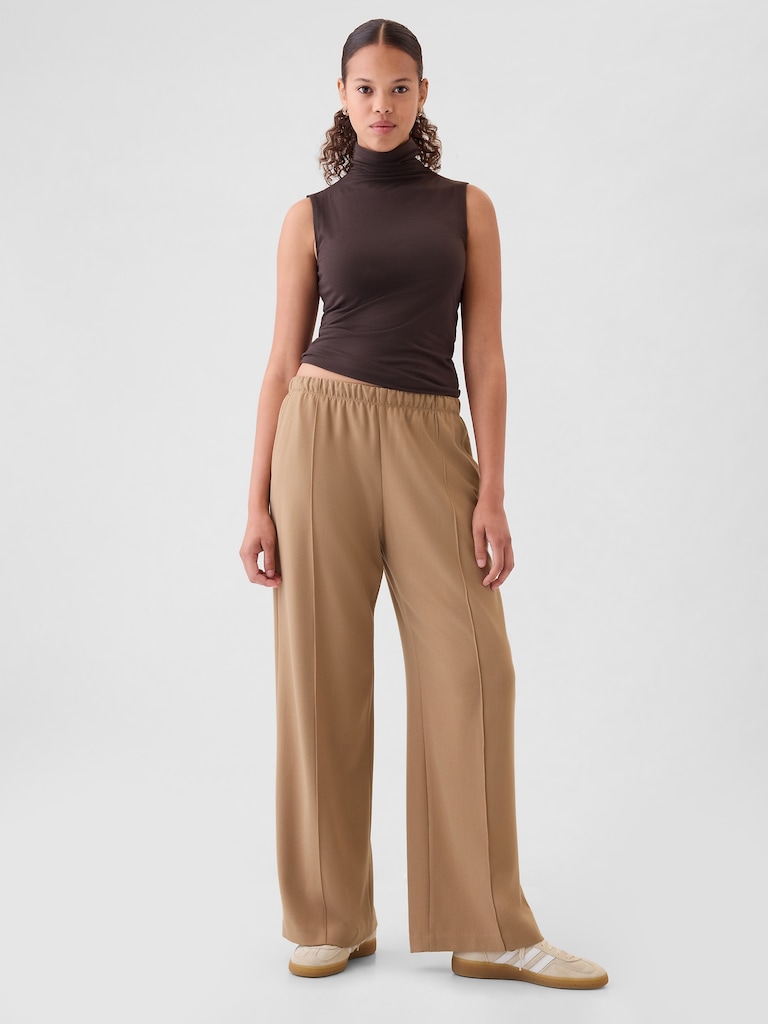 Wide-Leg Seamed Easy Pants