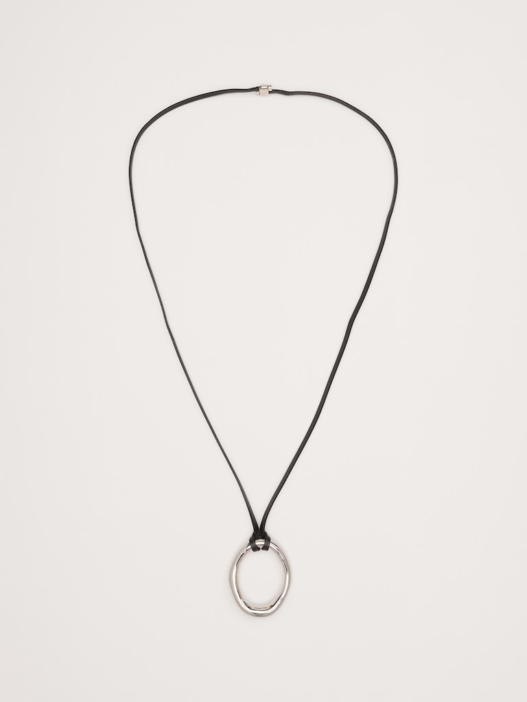 Leather Oval Pendant Necklace