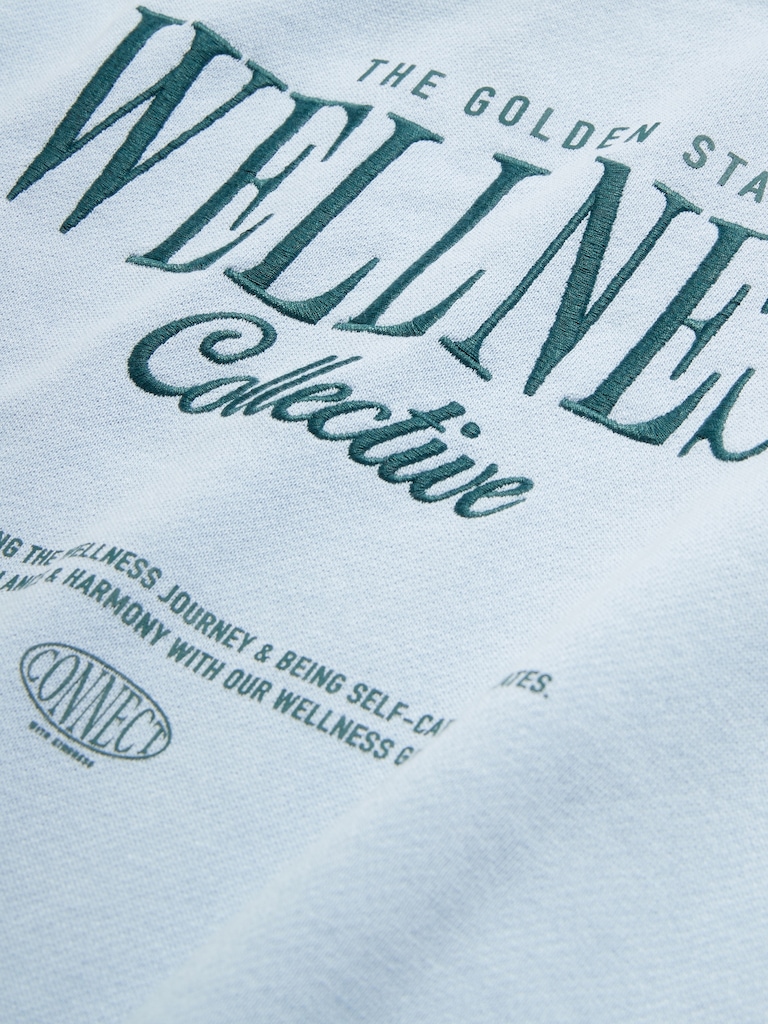 SoComfy Oversized Graphic Sweatshirt