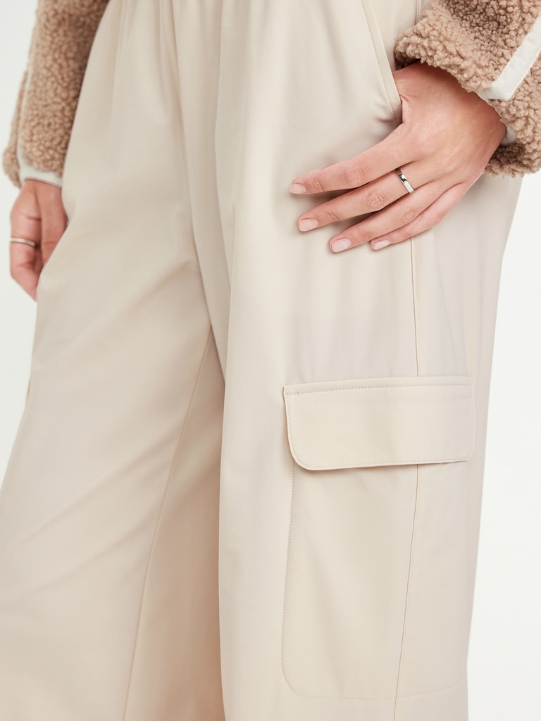 High-Waisted SleekTech Wide-Leg Cargo Pants