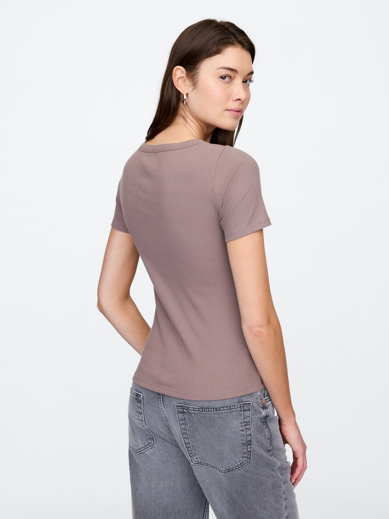 Ribbed Scoopneck T-Shirt