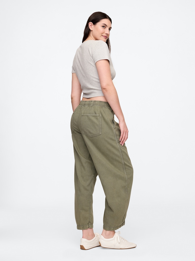 Mid Rise Pull-On Soft Barrel Jeans