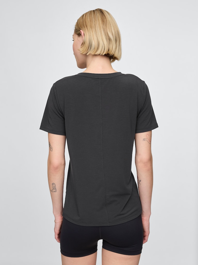 GapFit Breathe T-Shirt