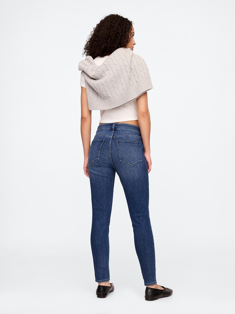 Mid Rise Universal Skinny Jeans