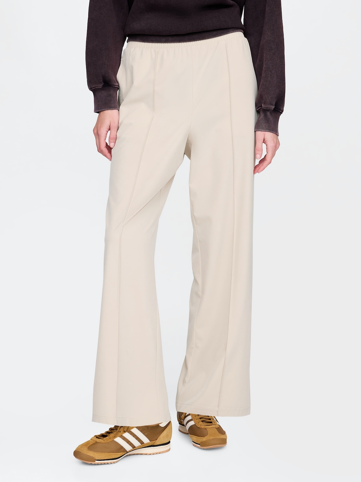 GapFit Tech High Rise Split-Hem Pants