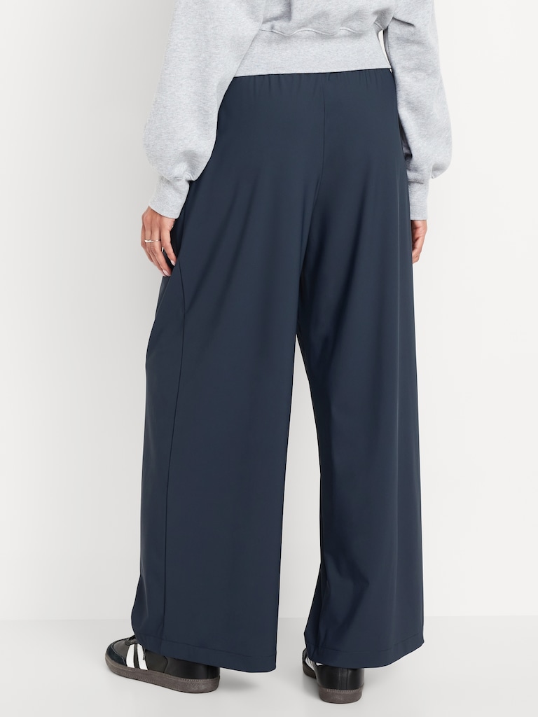 Extra High-Waisted SleekTech Pleated Trousers
