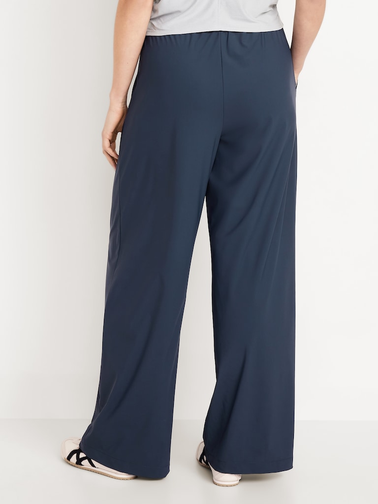 Extra High-Waisted SleekTech Pleated Trousers