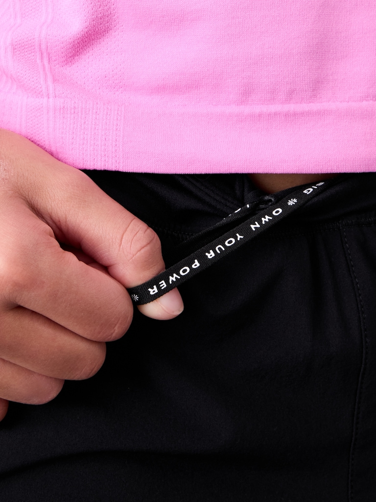 Athleta Girl On Your Mark 2.5" Short