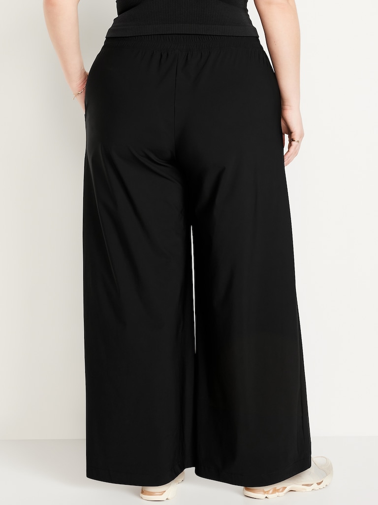 Extra High-Waisted SleekTech Pleated Trousers