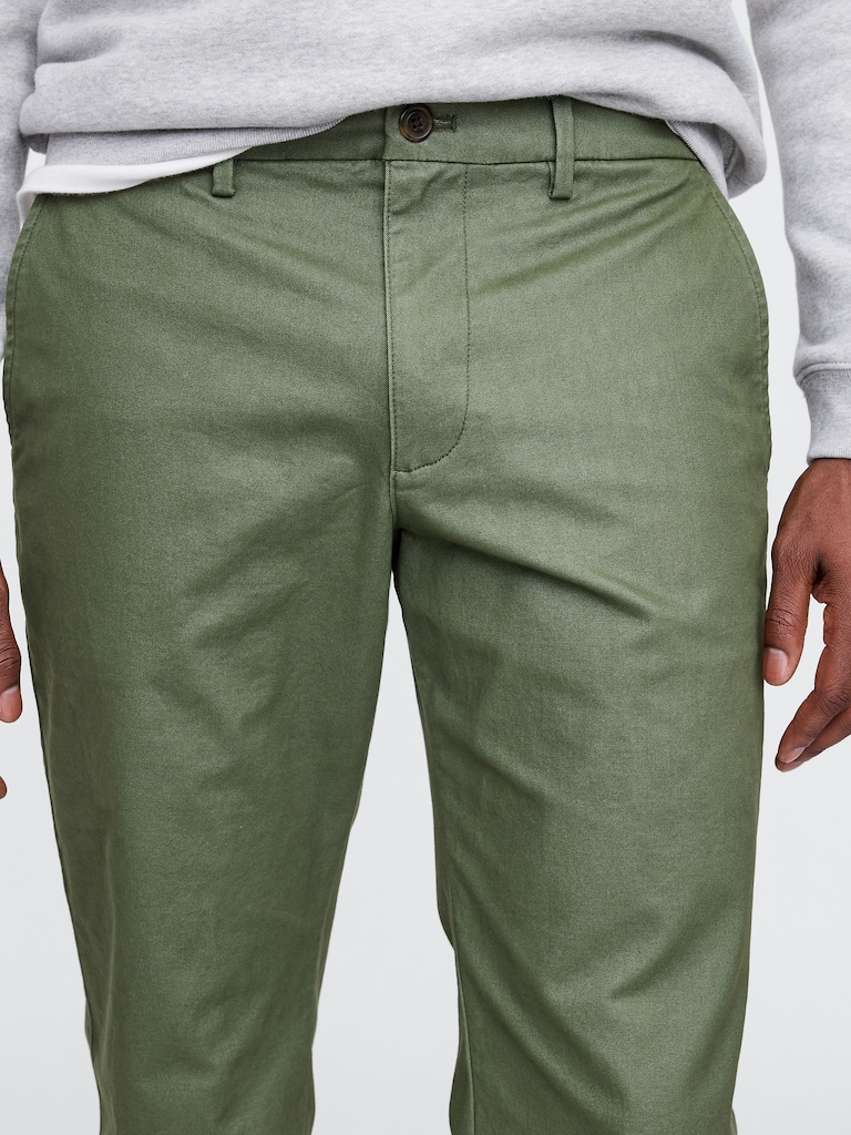 GapFlex Essential Khakis in Straight Fit