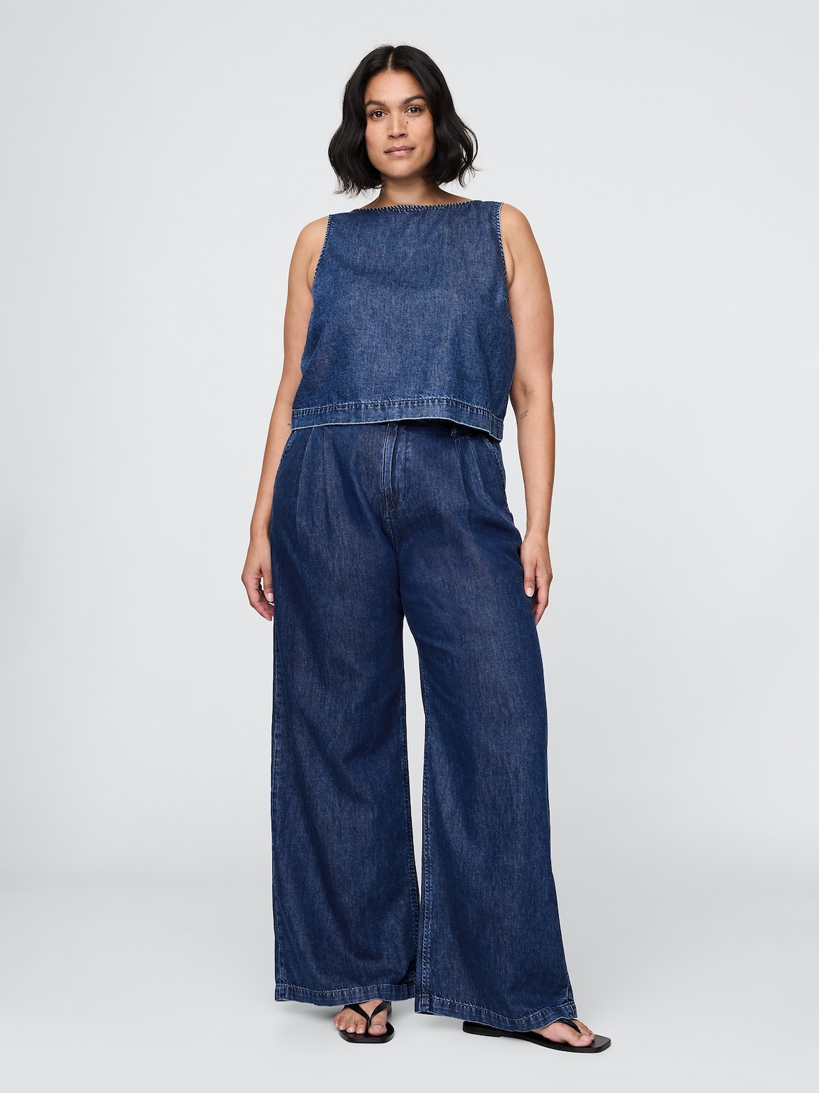 365 High Rise UltraSoft Denim Pleated Trousers