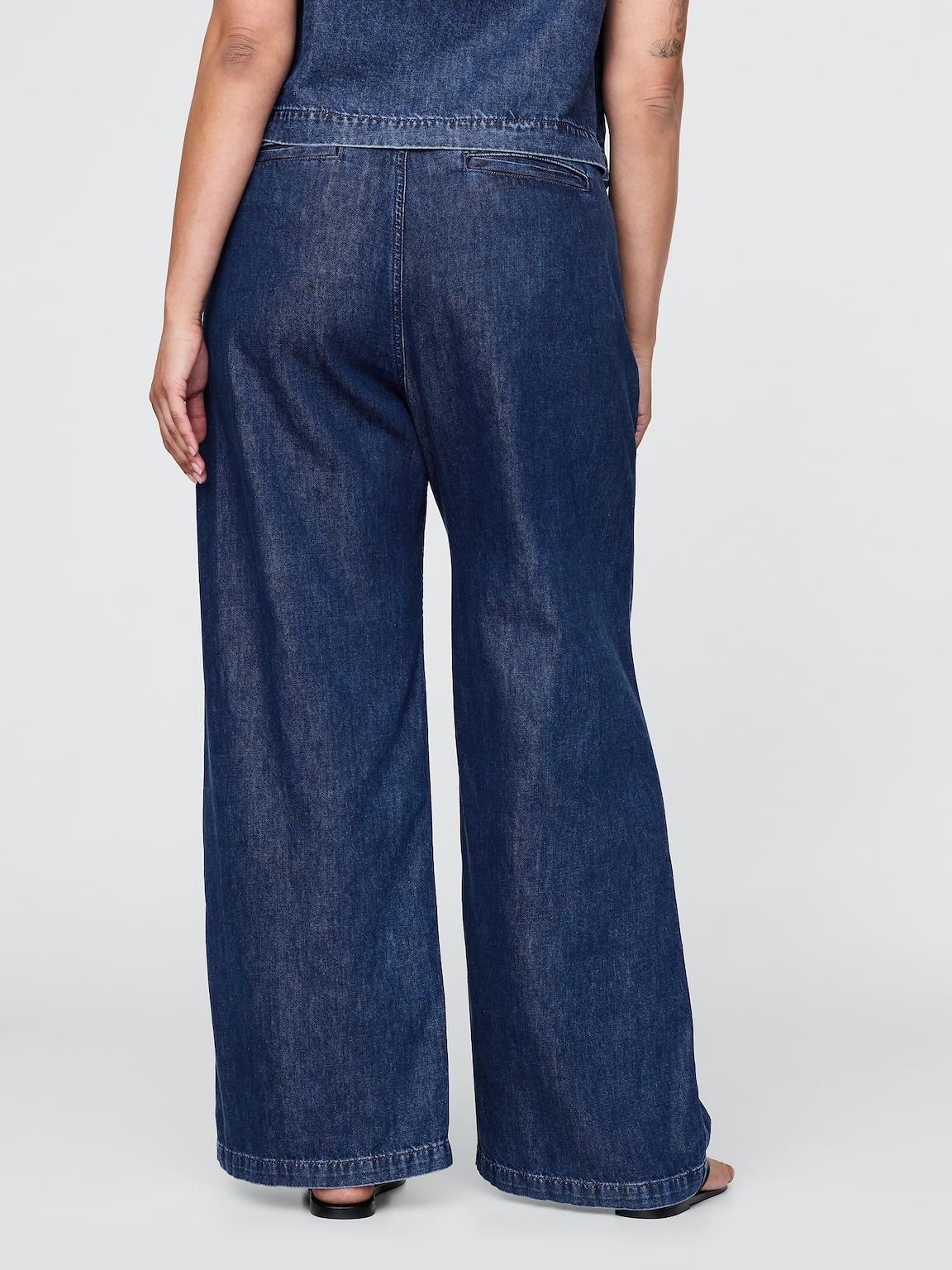365 High Rise UltraSoft Denim Pleated Trousers