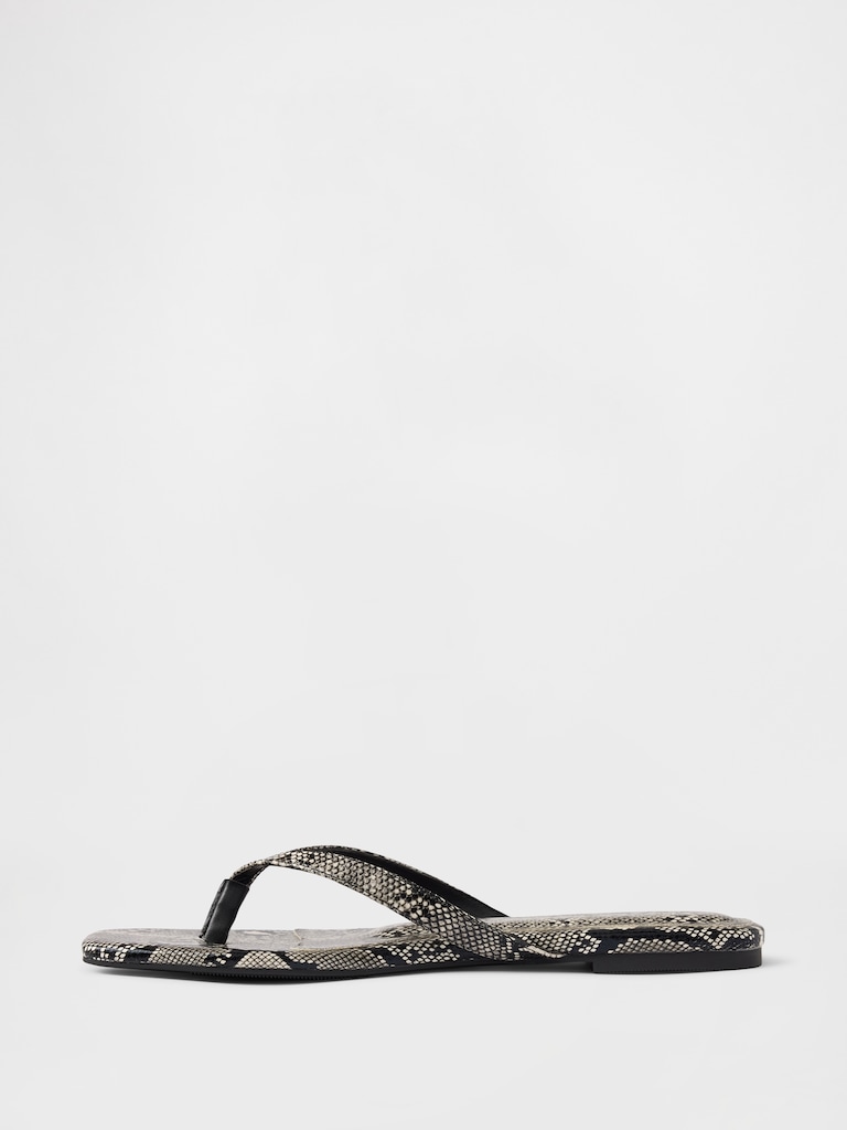 Vegan Leather Flip Flop Sandals