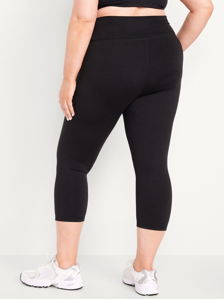 Extra High-Waisted CloudComfy Crop Leggings