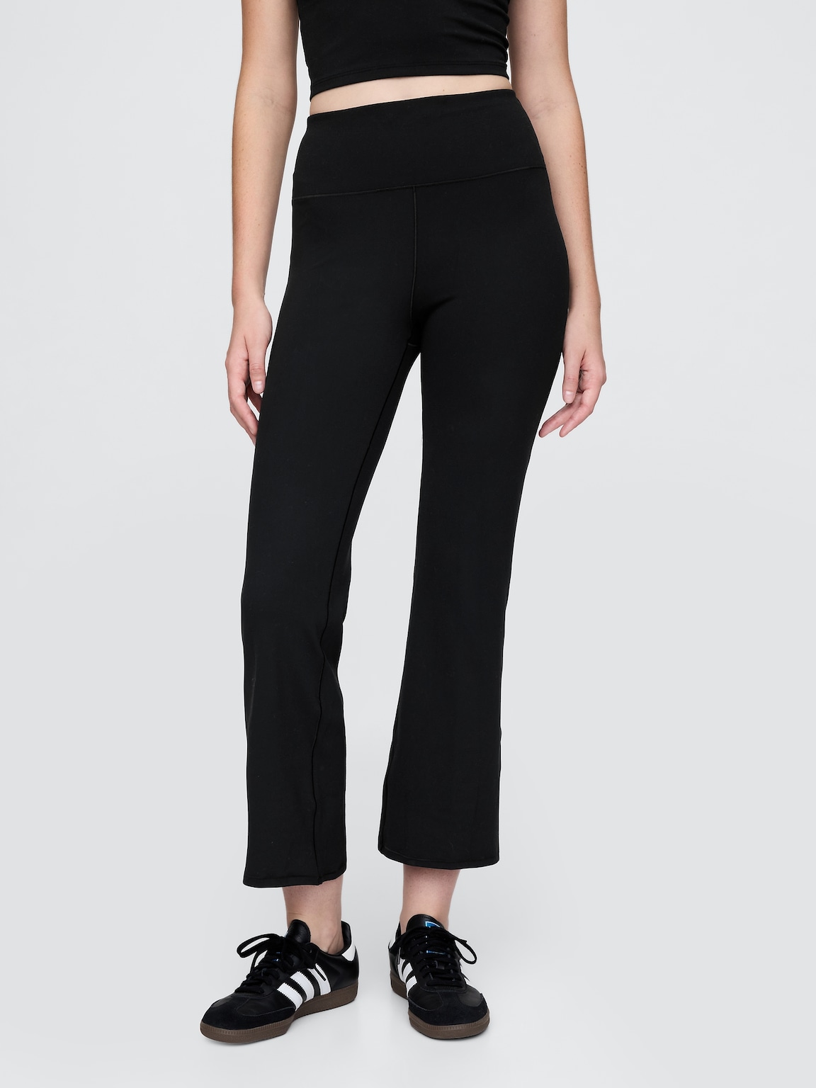 GapFit Smooth High Rise Crop Flare Leggings