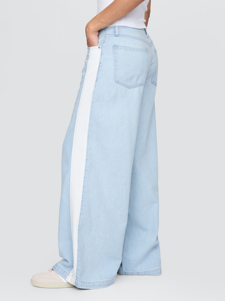 Mid Rise UltraSoft Baggy Jeans