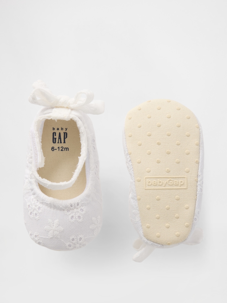 Baby Eyelet Bow Shoes