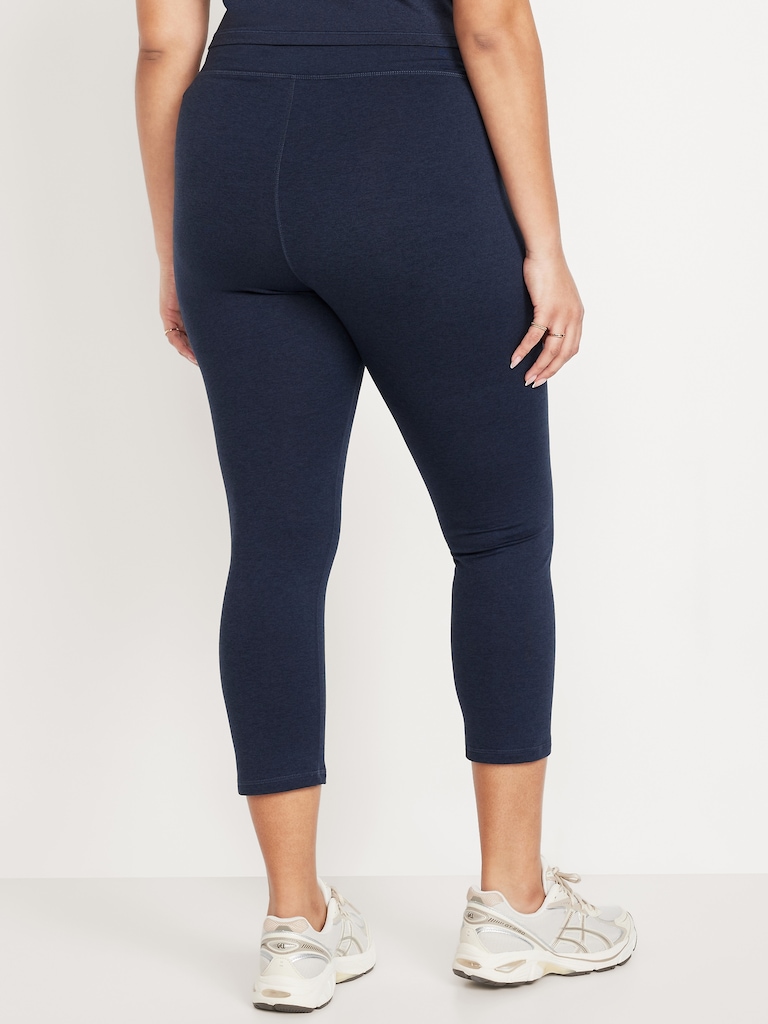 Extra High-Waisted CloudComfy Crop Leggings