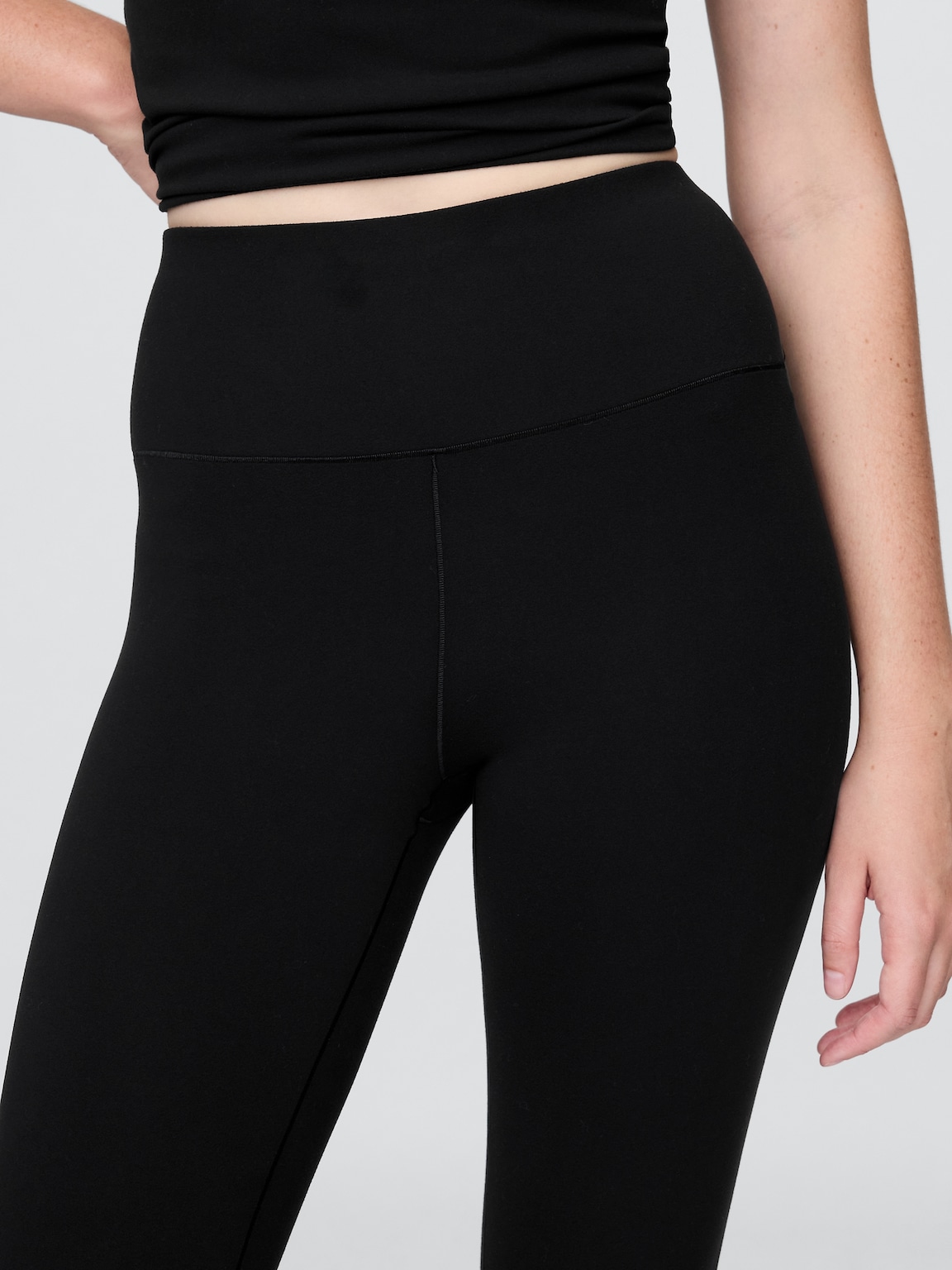 GapFit Smooth High Rise Crop Leggings