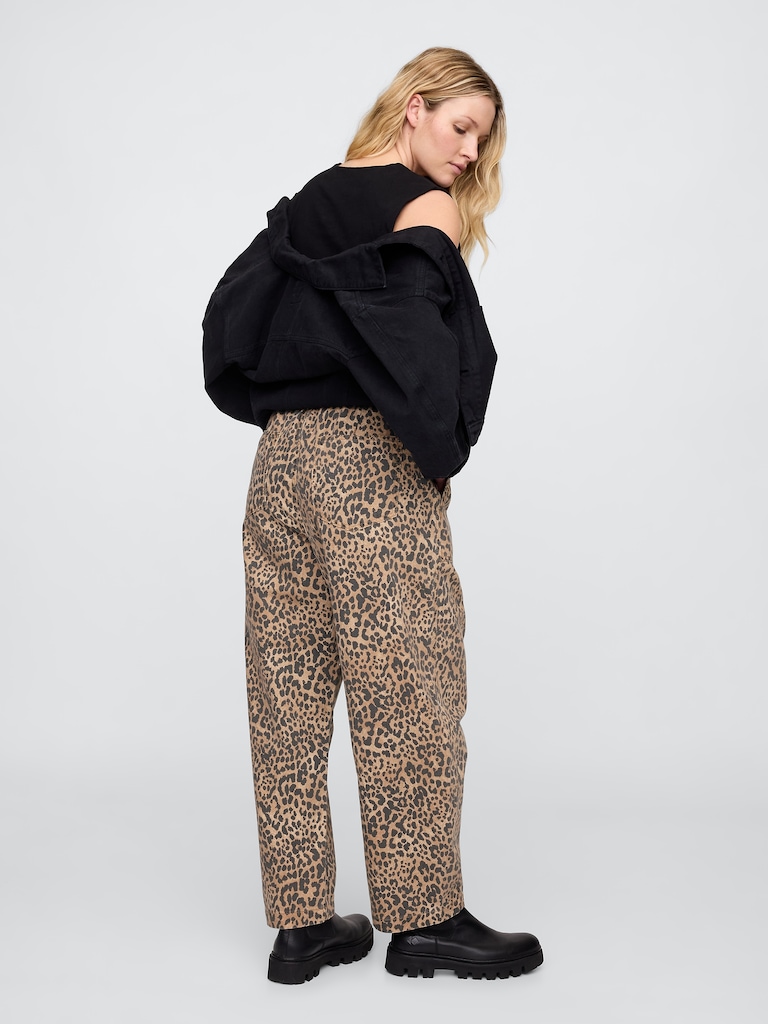 Mid Rise Print Pull-On Barrel Jeans