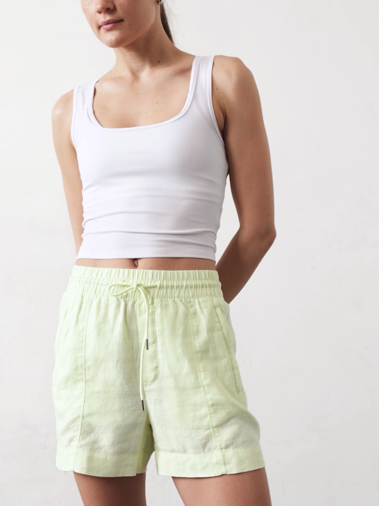 Retreat Linen Mid Rise 4" Short