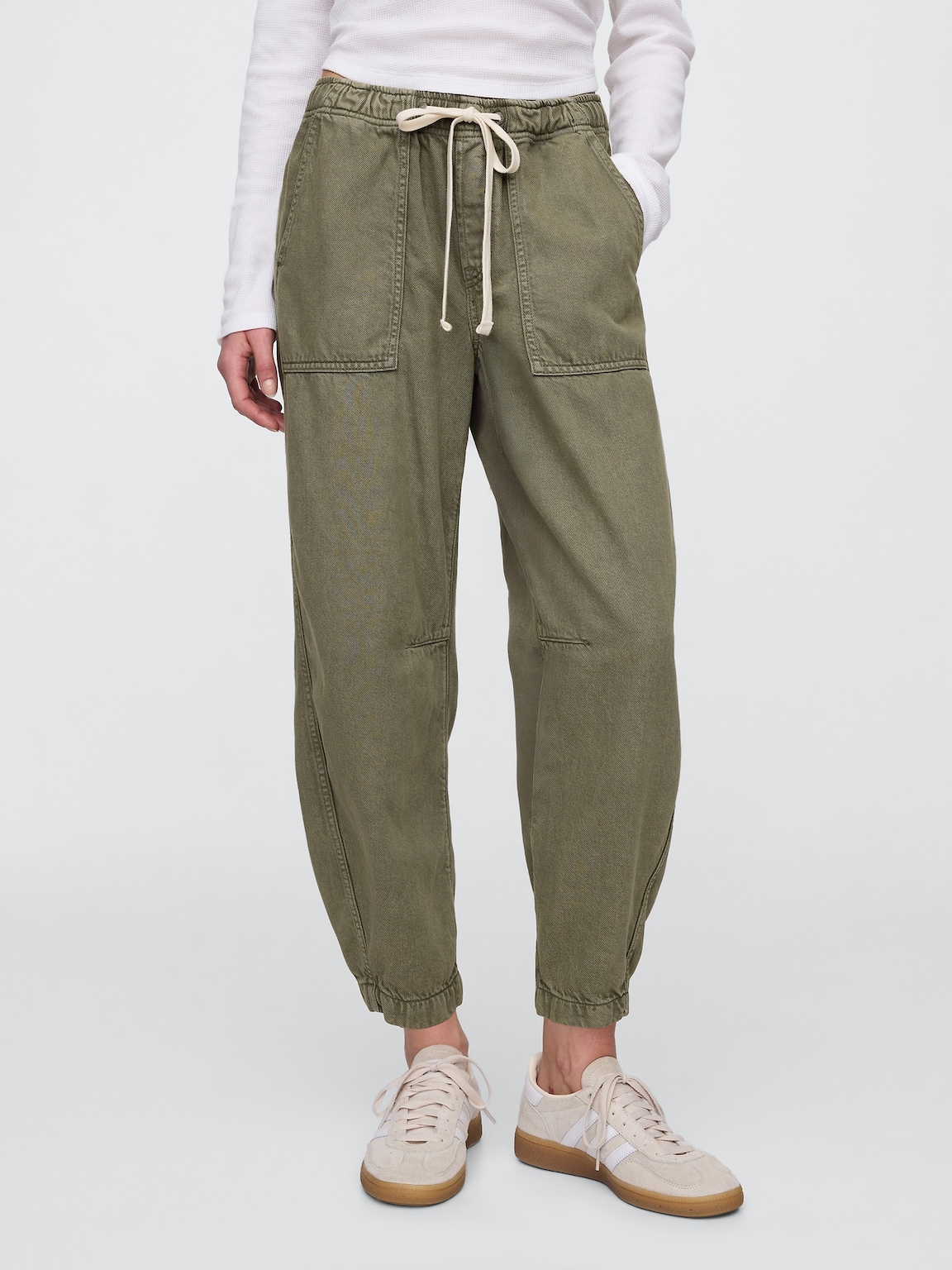Mid Rise Pull-On Soft Barrel Jeans