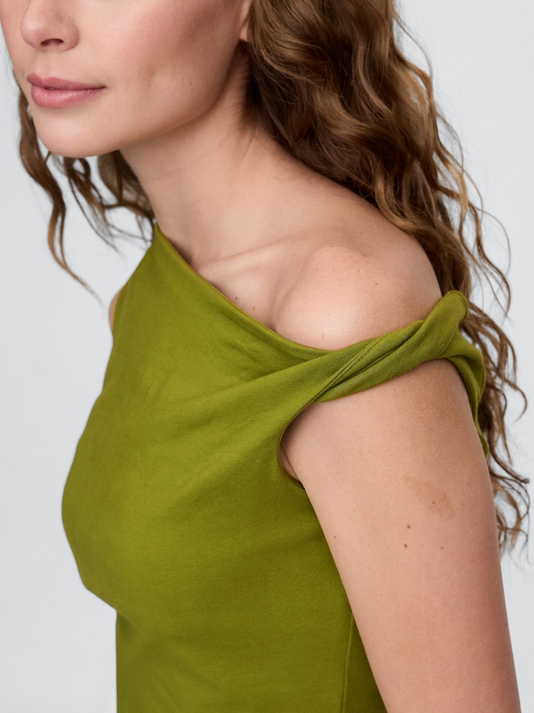 Sleeveless One-Shoulder Top