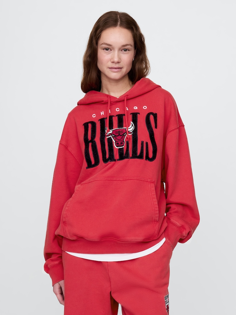 NBA Chicago Bulls Logo Heavyweight Hoodie