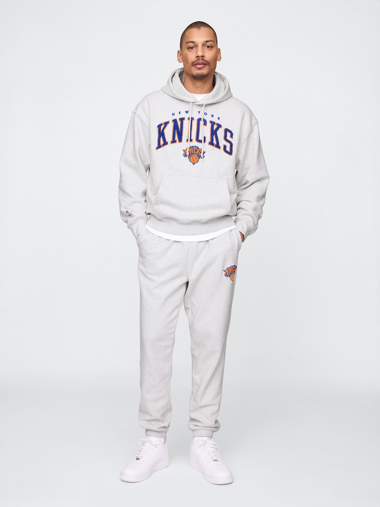 NBA New York Knicks Logo Heavyweight Joggers