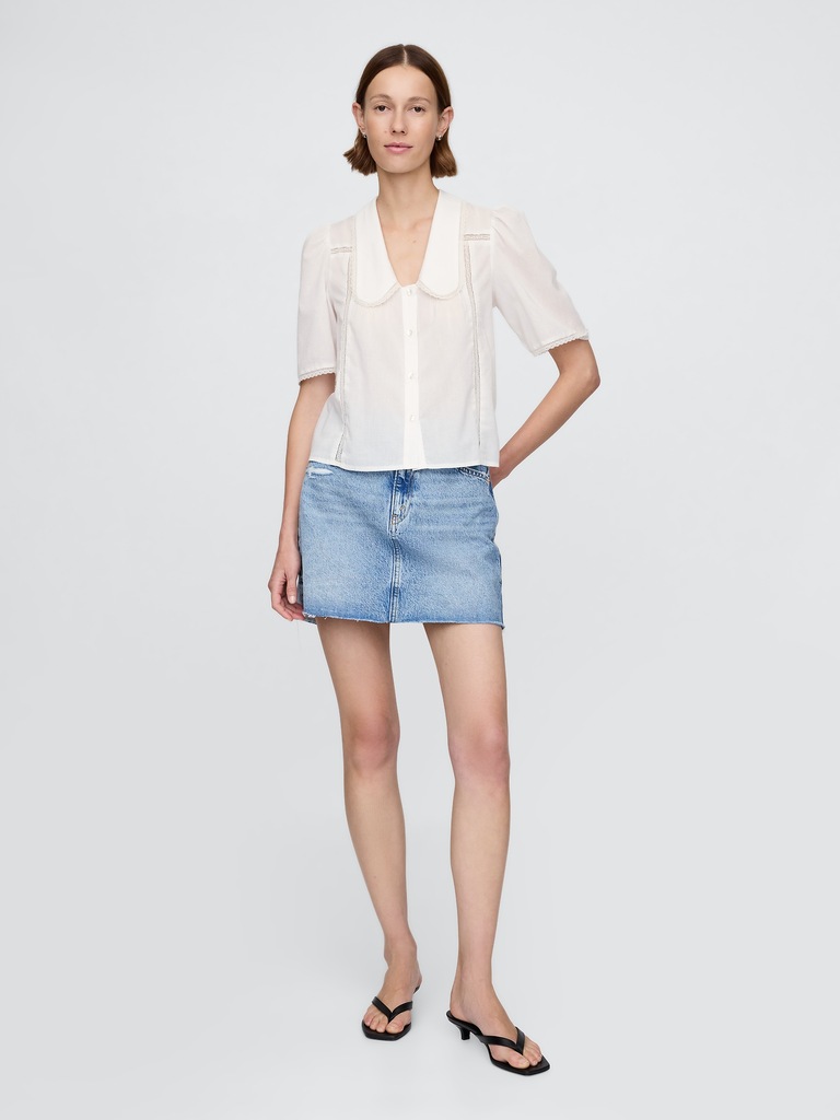 Puff-Sleeve Lace Collared Top