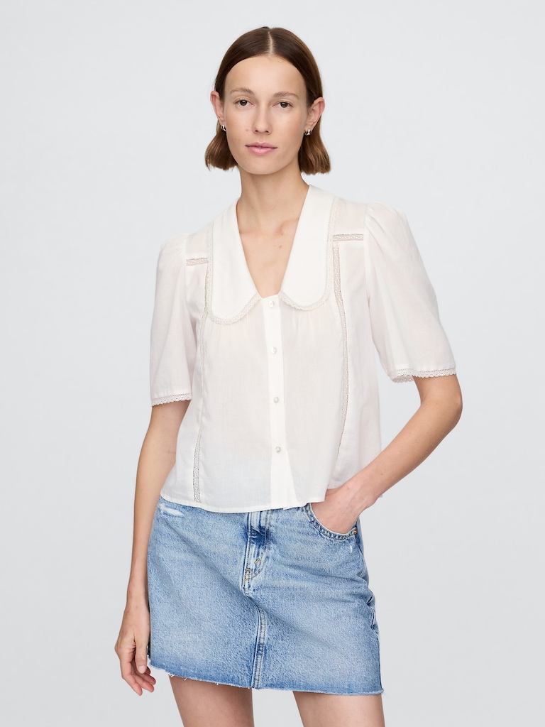 Puff-Sleeve Lace Collared Top