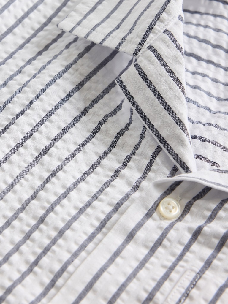 Seersucker Shirt in Boxy Fit