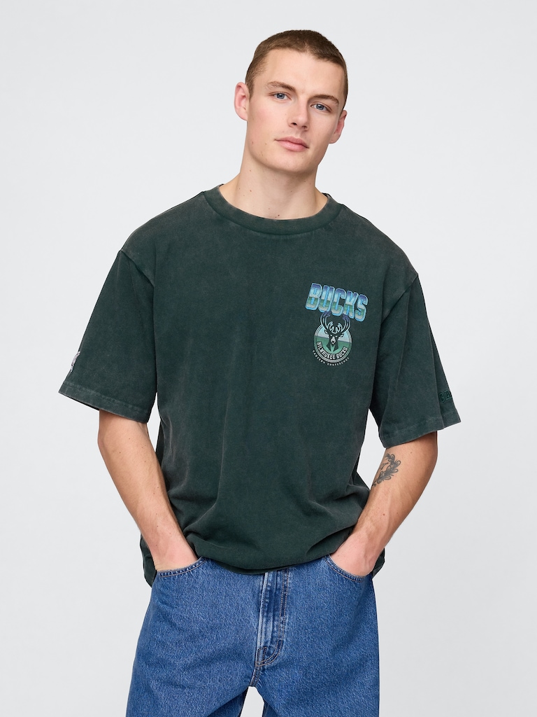 NBA Milwaukee Bucks Graphic T-Shirt