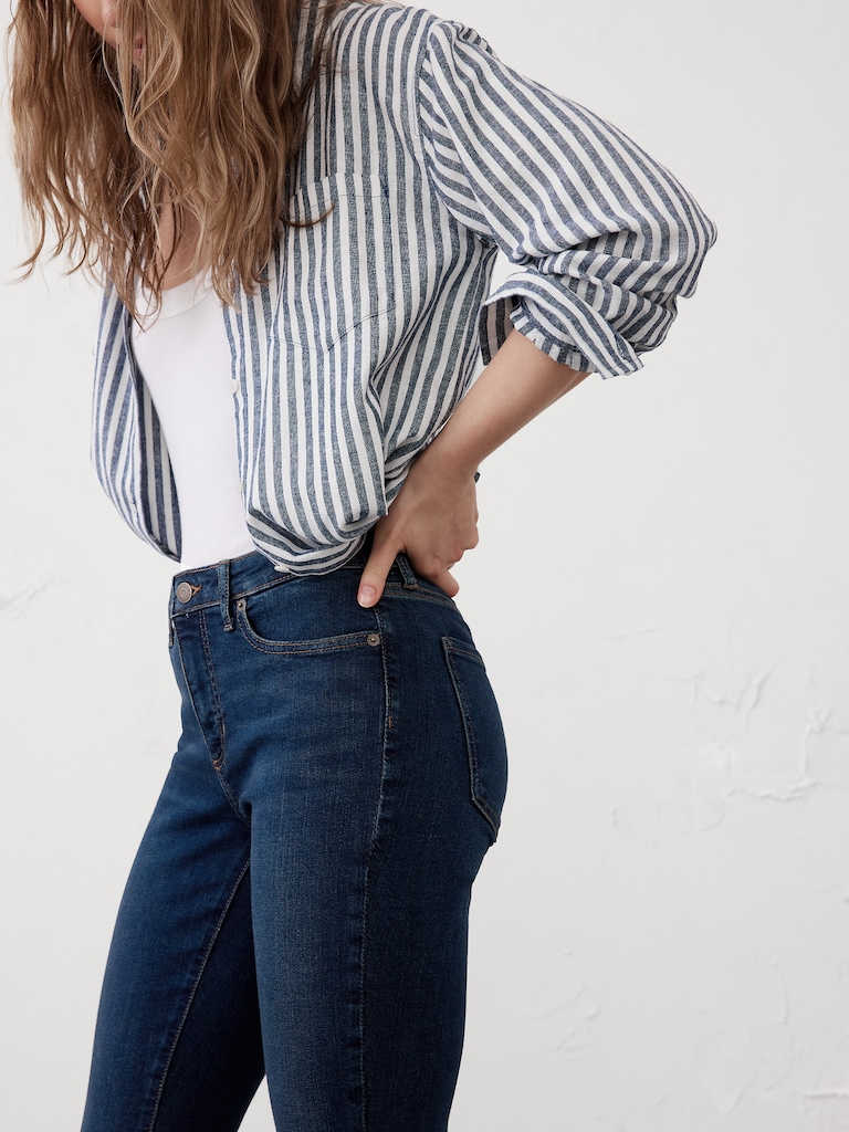 Curvy Mid-Rise Skinny Jean