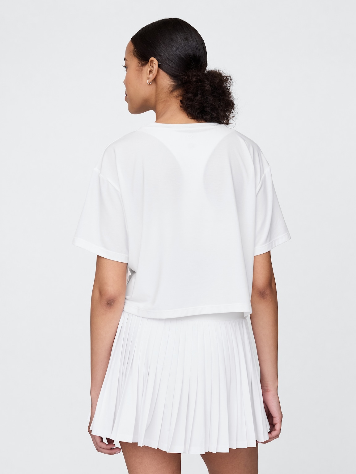 GapFit Breathe V-Neck Crop T-Shirt