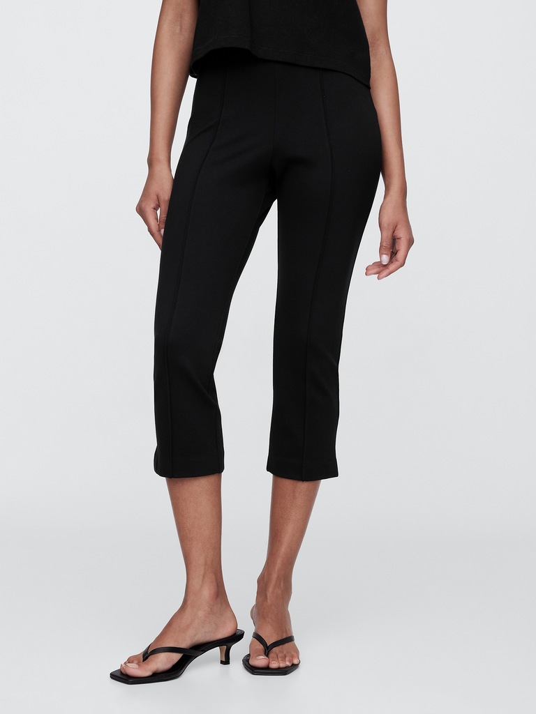 Mid Rise Pintuck Ponte Capri Pants