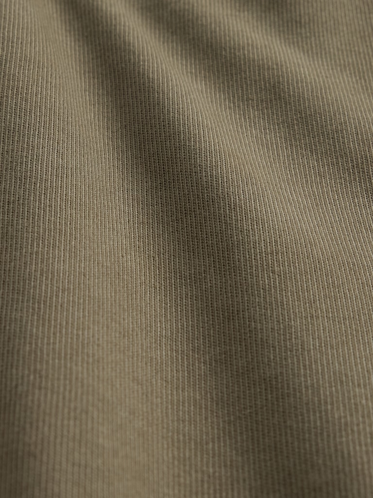 Adult Heavyweight Crop T-Shirt