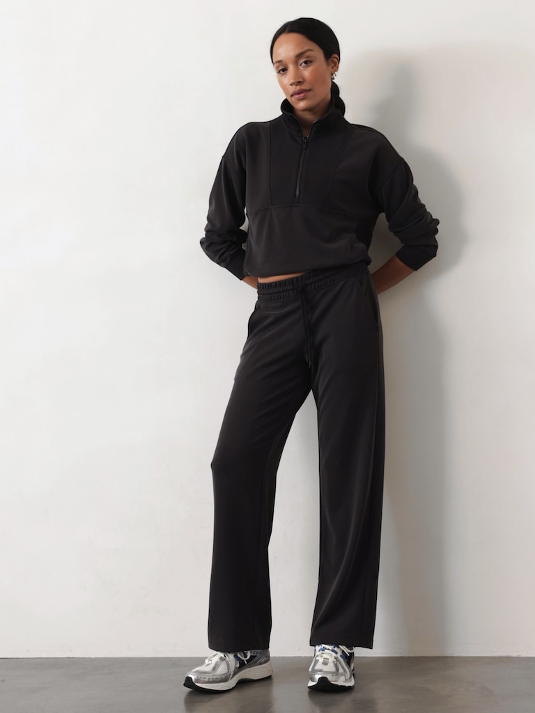 Seasoft Mid Rise Straight Pant